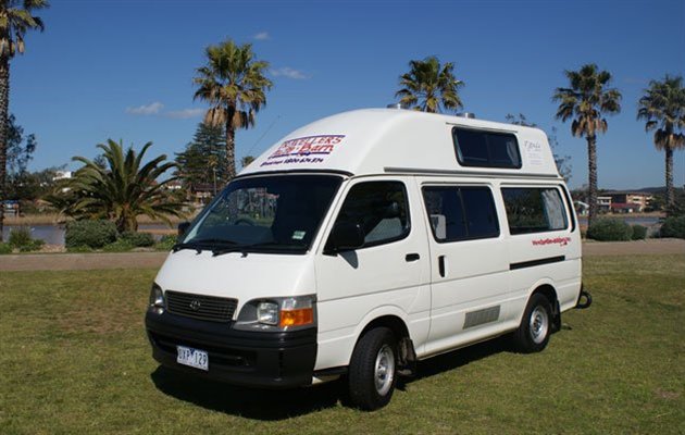 Travellers Autobarn HiTop