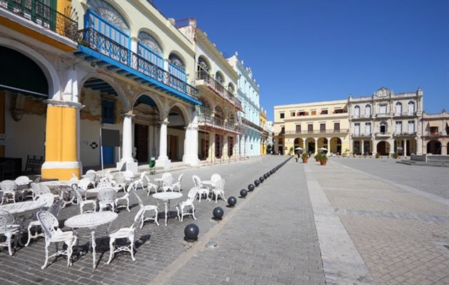 Plaza vieja i Havana, Cuba