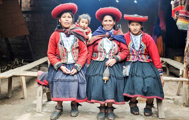 Tag på opdagelse i den hellige dal udenfor Cuzco, som byder på farverige markeder og ruinbyerne Ollantaytambo, Pisac og Sacsayhuaman