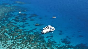 Sov under stjärnorna på Great Barrier Reef