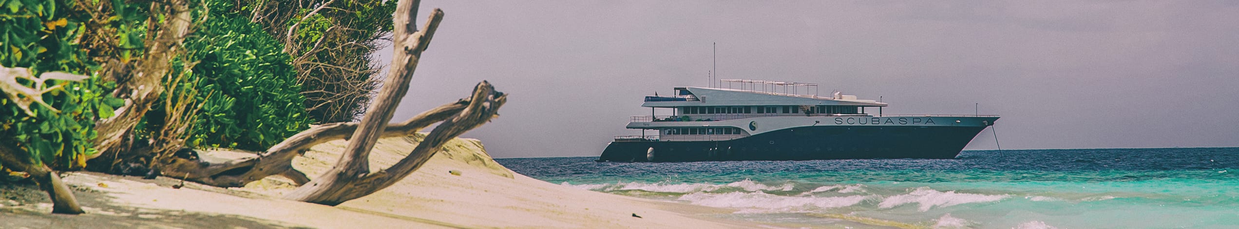 Lyxigt liveaboard & spa på Maldiverna