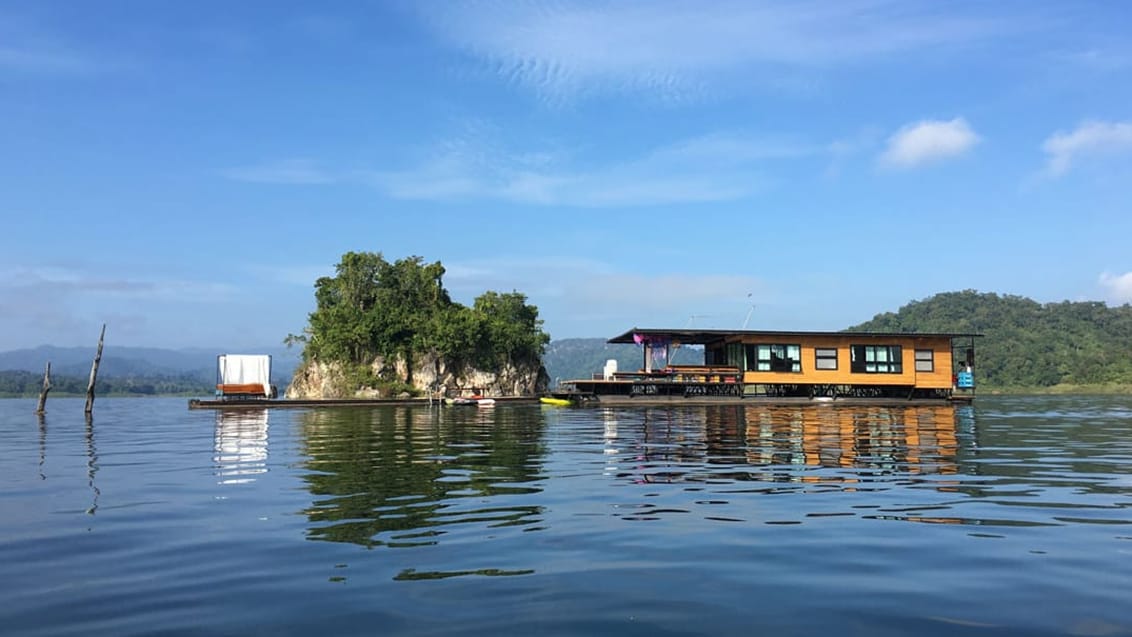 Lake House Explorer Husbåt i Thailand