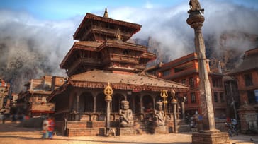 Tempel, Homestay och Himalaya