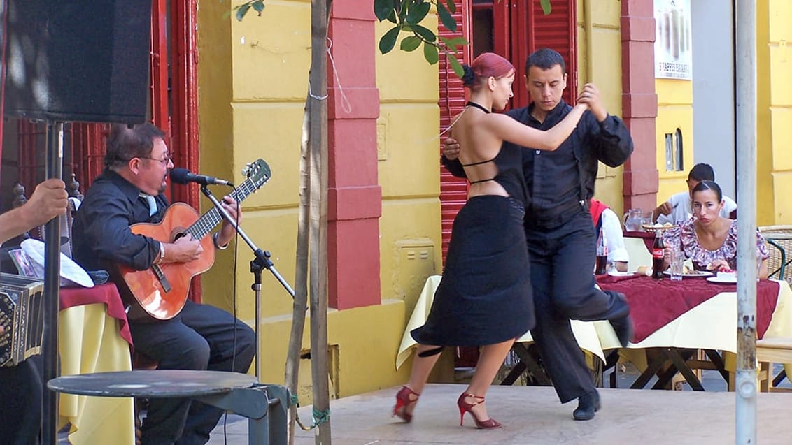 Tango dansas i Buenos Aires i Argentina